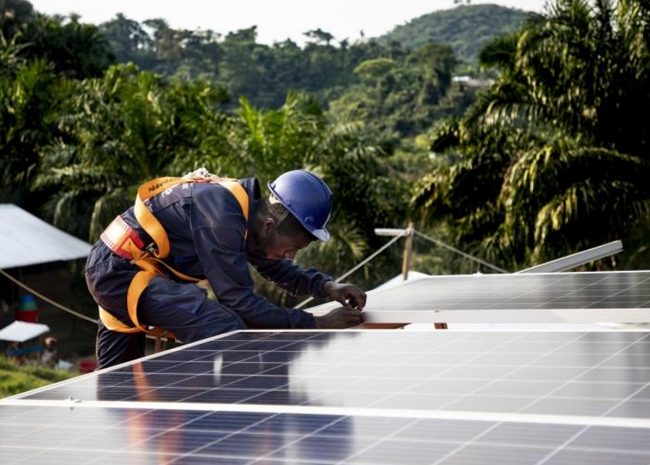 Se lancer dans l’off-grid solaire : les éclairages de Makers Africa