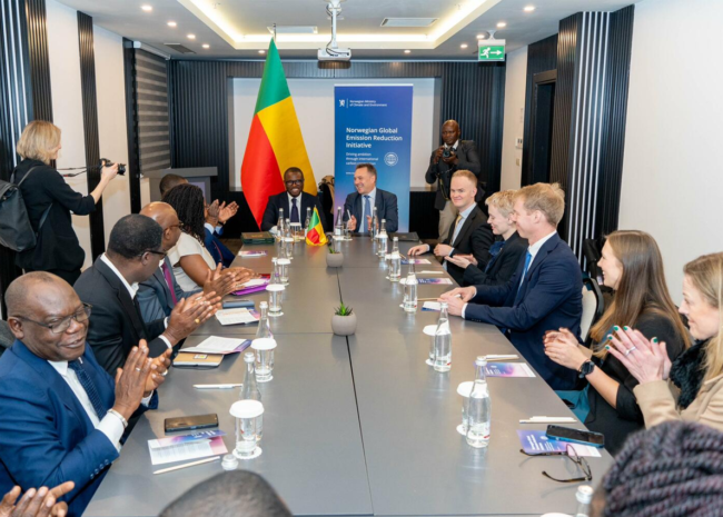 En collaborant avec le Bénin, la Norvège à atteindre des avantages mutuels en matière de réduction des émissions et de croissance verte