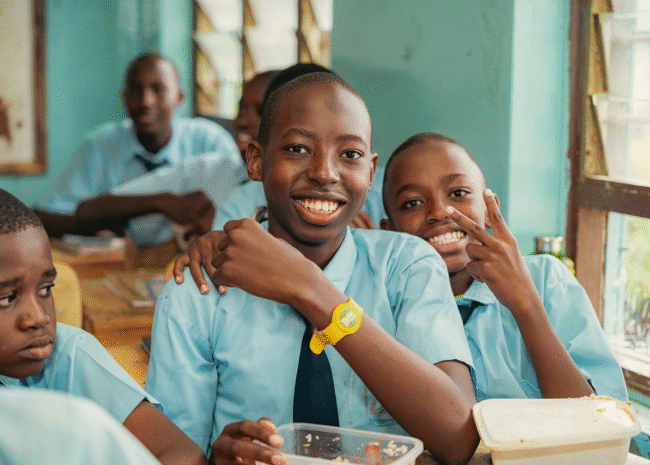 La lutte contre la malnutrition infantile au Kenya monte en dynamisme grâce à la poursuite du partenariat entre la France et Food4Education.