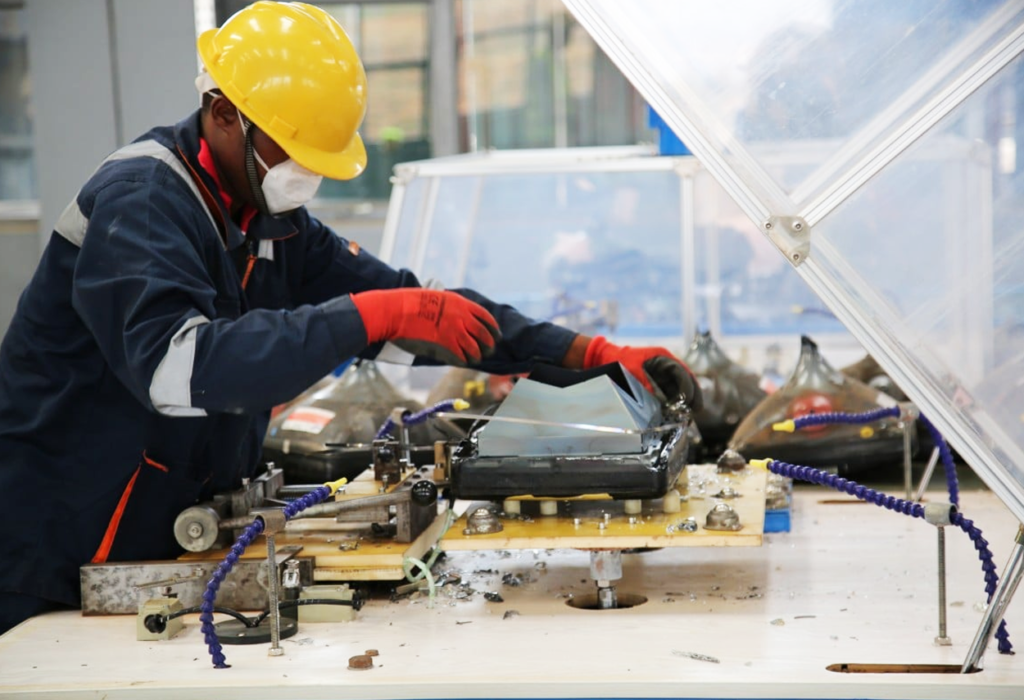 La gestion des déchets en Afrique constitue aujourd’hui un enjeu majeur à la croisée des défis environnementaux, sociaux et climatiques.