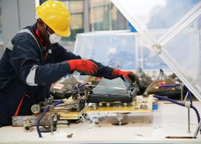 La gestion des déchets en Afrique constitue aujourd’hui un enjeu majeur à la croisée des défis environnementaux, sociaux et climatiques.