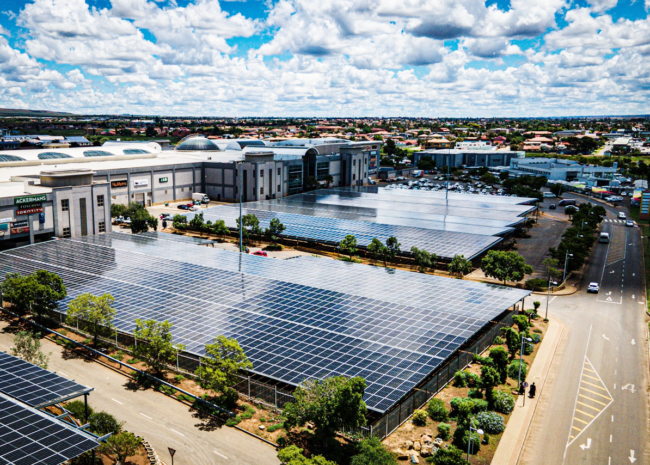 Vantage Capital, le plus grand gestionnaire de fonds de dette mezzanine sur le continent africain, a annoncé avoir conclu, en consortium avec Greenpoint Capital, un investissement de 635 millions de rands dans la société Commercial Energy South Africa (« CESA »), une filiale du groupe SolarAfrica Energy (« SolarAfrica »)